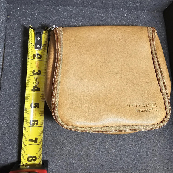 United Business First Tan Leather Toiletry Zip Up Bag 6in × 6in see pictures for - Picture 6 of 7